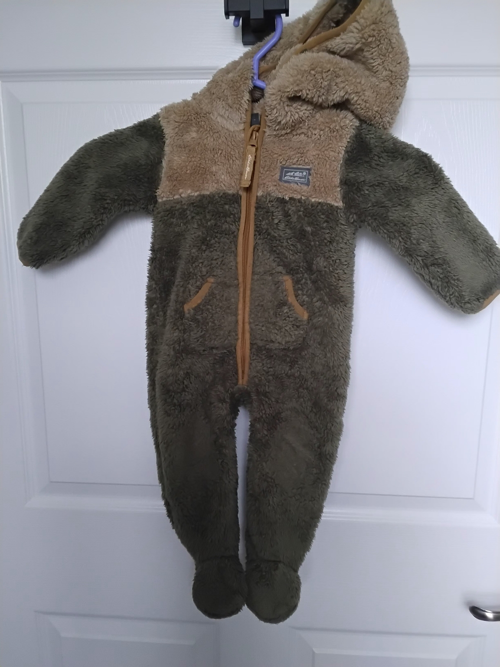 EDDIE BAUER Infants Fleece 1 Piece Cozy Suit SIZE 6-9 mos